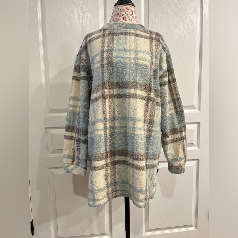 VINTAGE 90’s Woolrich cream blue and brown plaid pullover fleece women’s Large‎